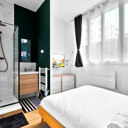 Modern Loft Quick Access To La Defense شقة كوربوفوا